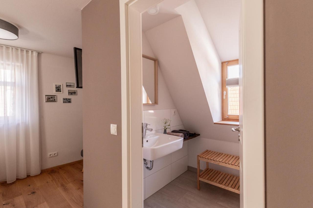 Maindrei - Schlafen Am Fluss Hotel Margetshöchheim Екстериор снимка